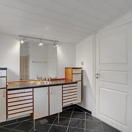 Cozy In Nykobing M With Wifi Refshammer